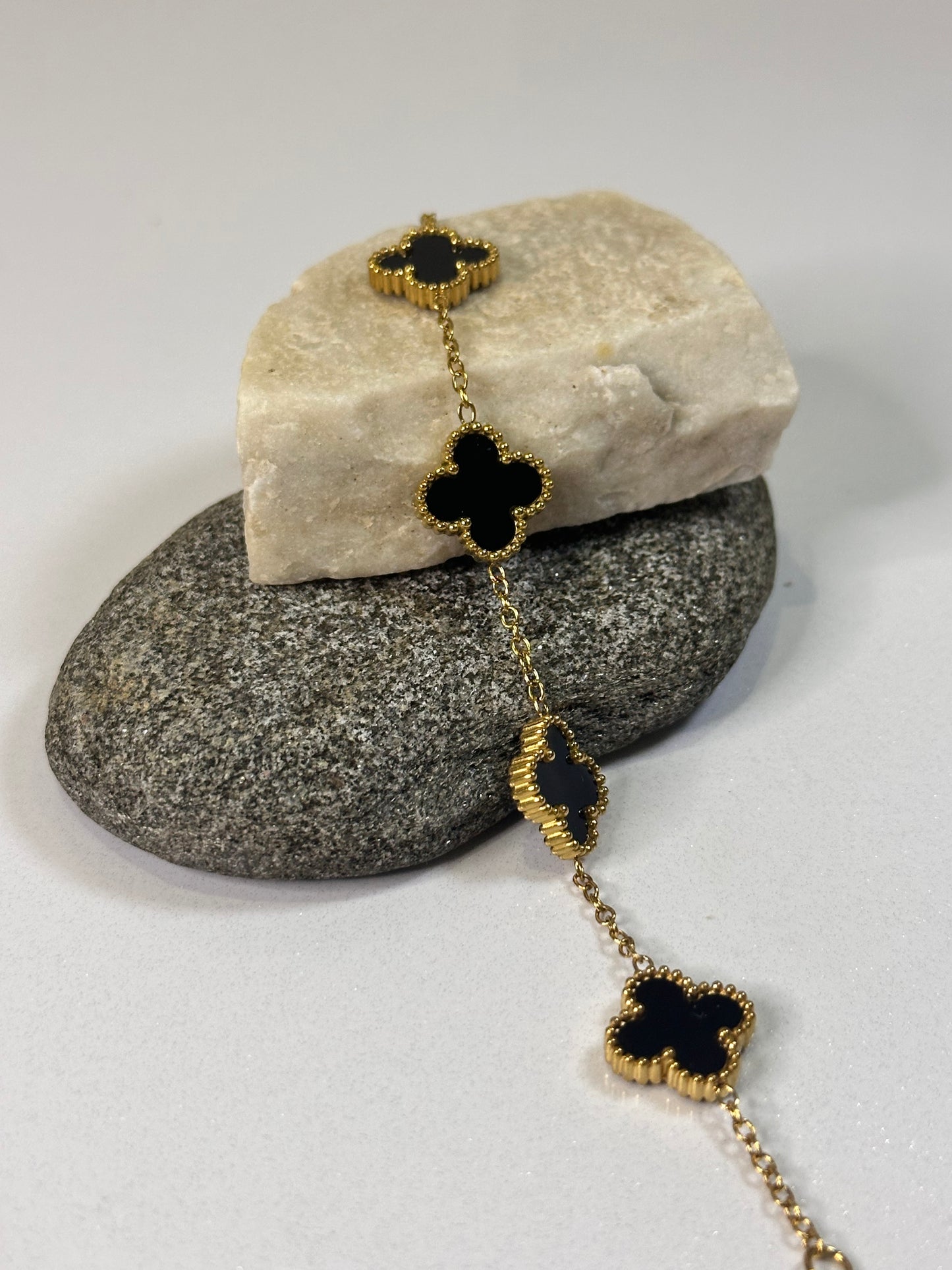 Clover bracelet