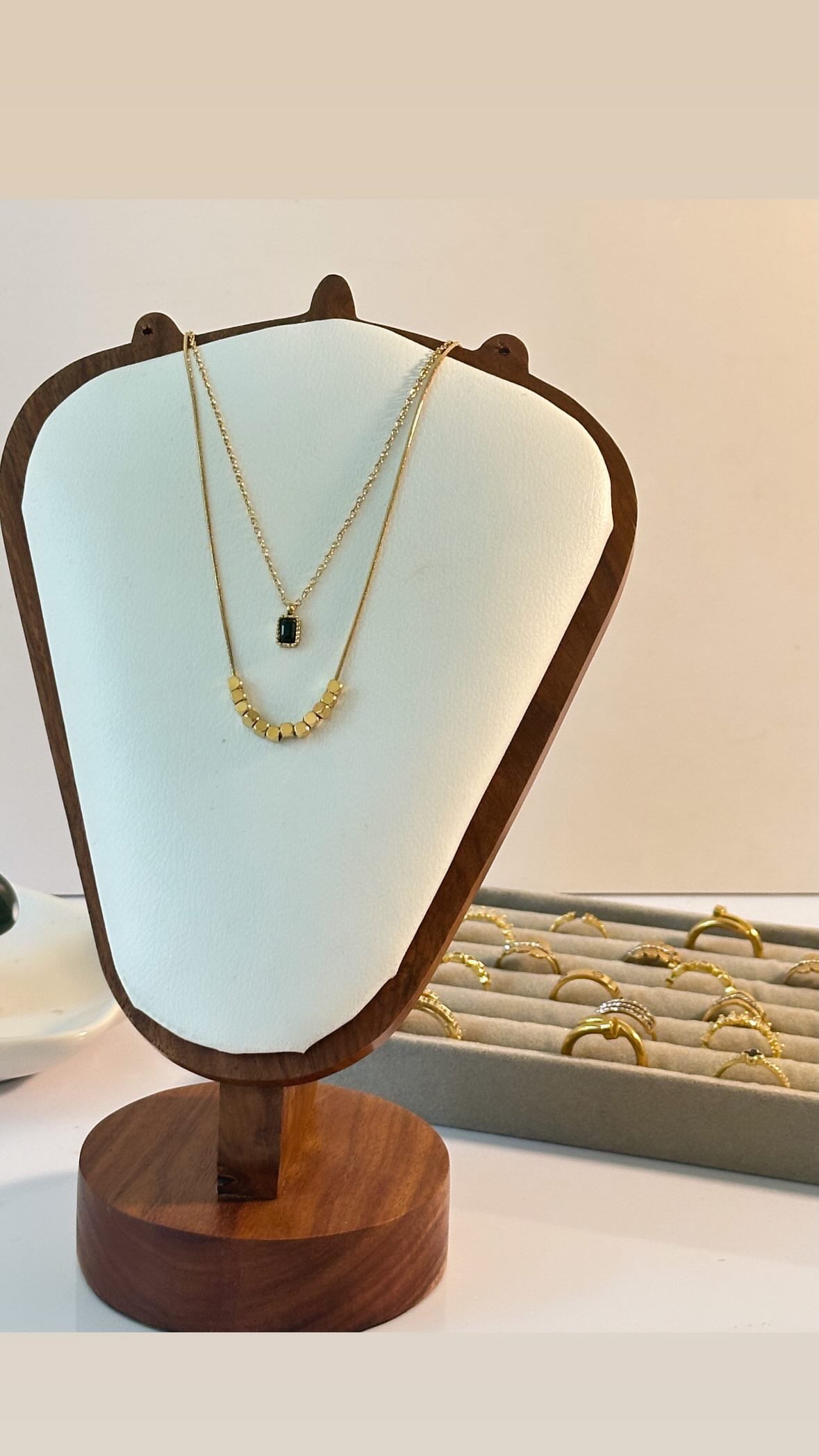 Alair Neckpiece