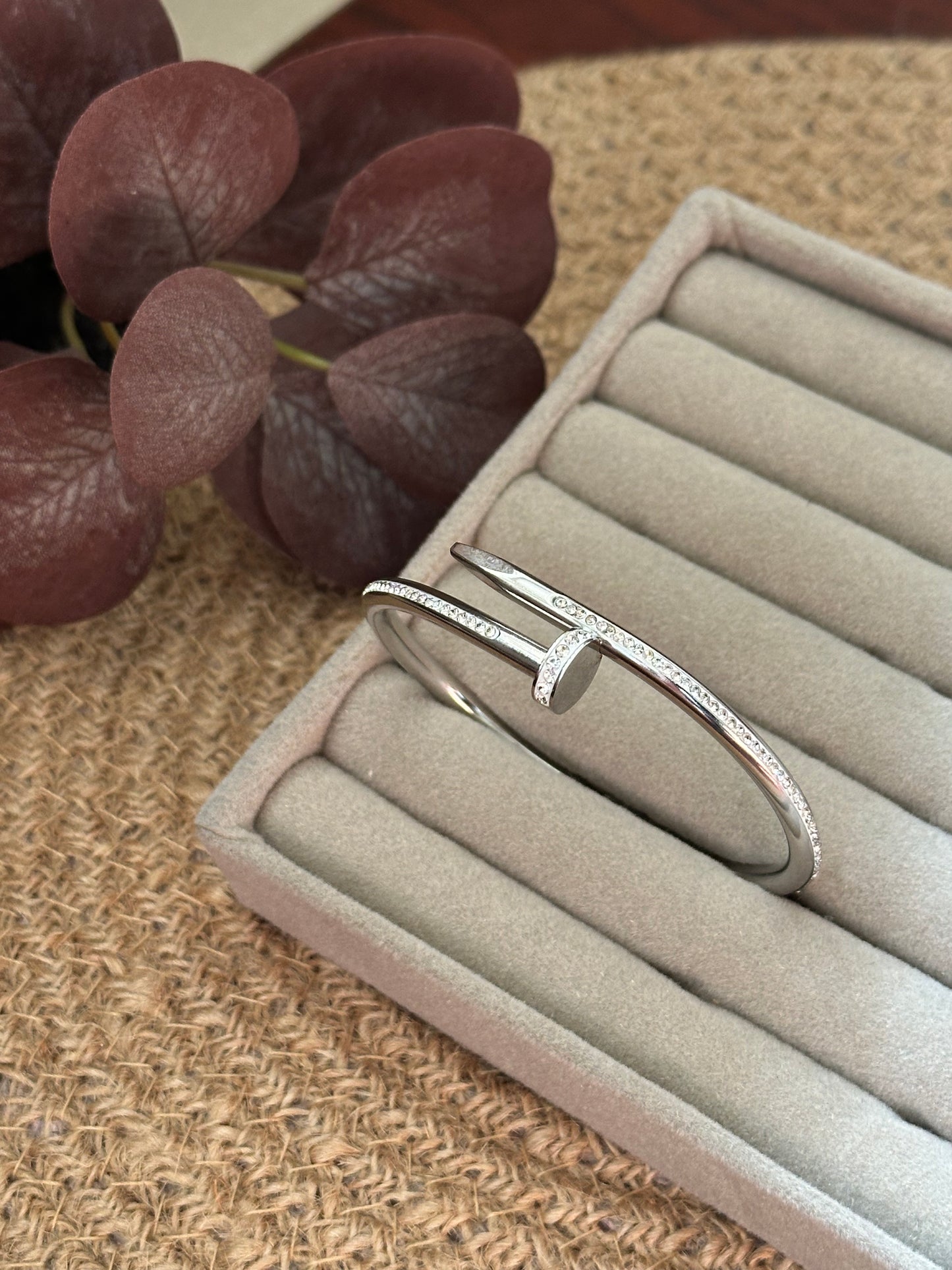 Special Nail Bangle