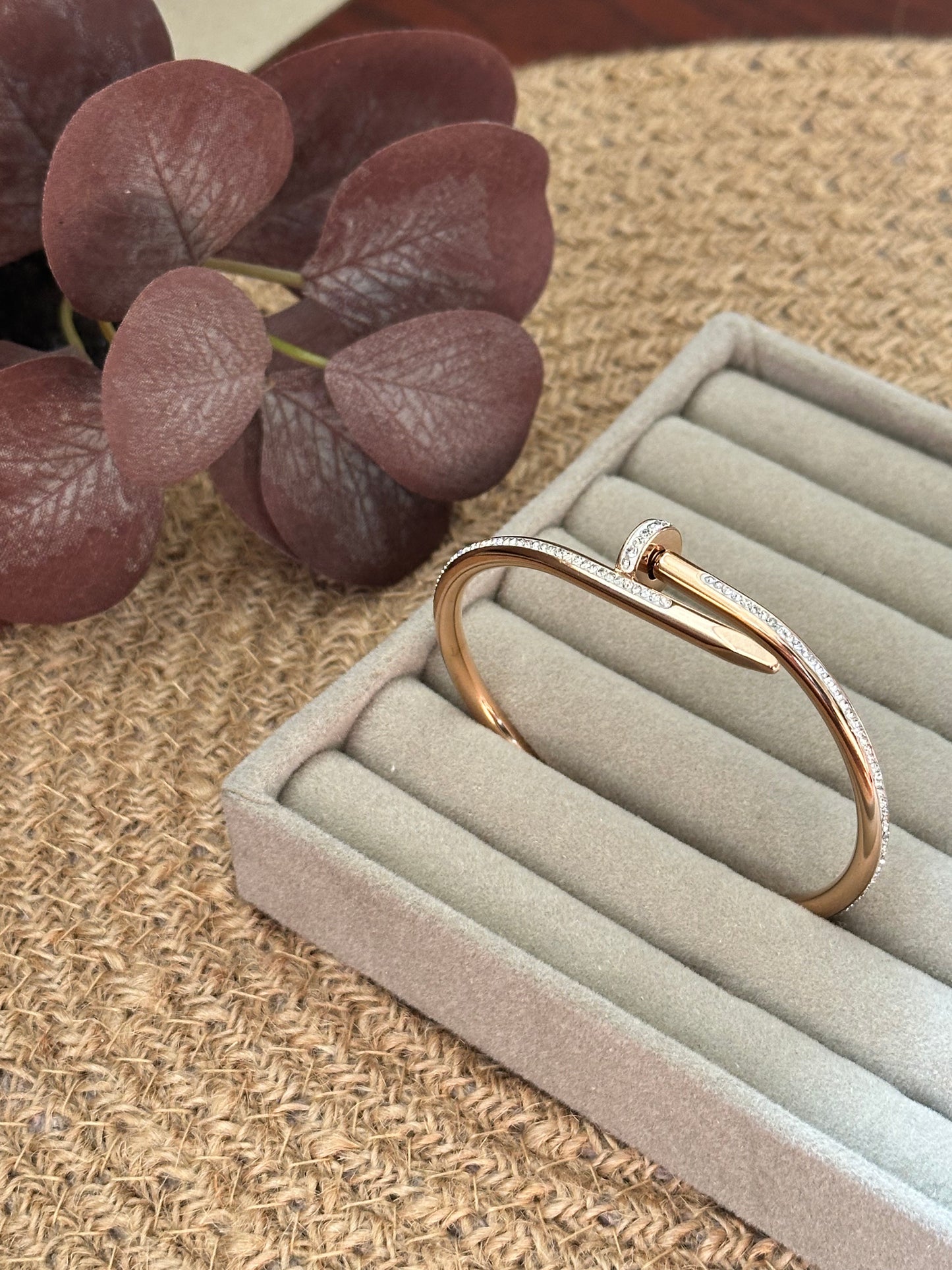 Special Nail Bangle