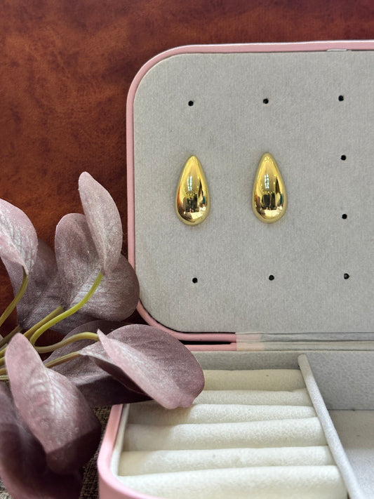 Shell Stud