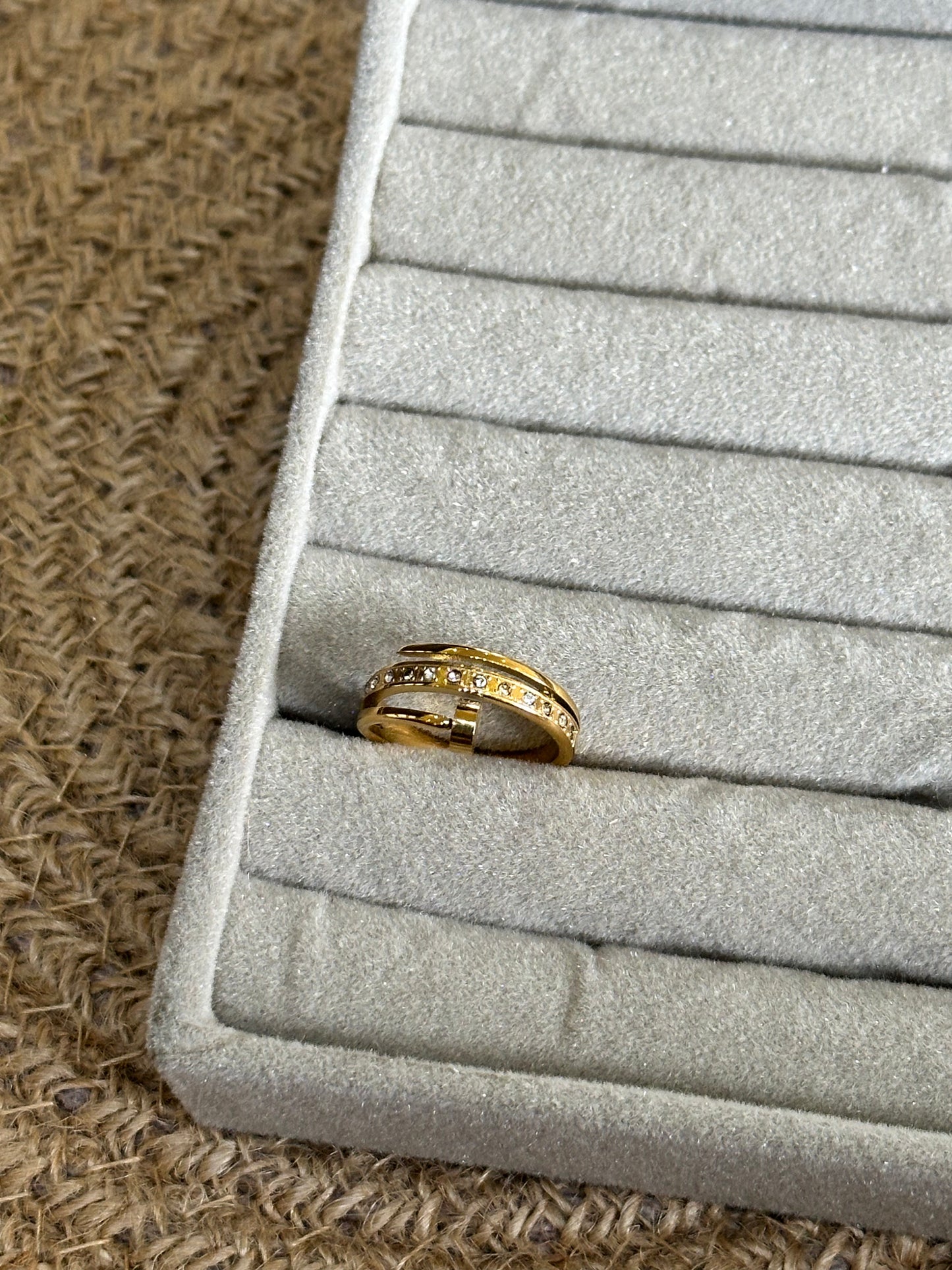 Nail Ring